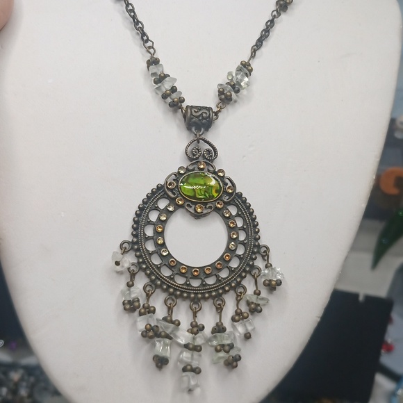 Crystal and abalone resin necklace pendant - Picture 1 of 5